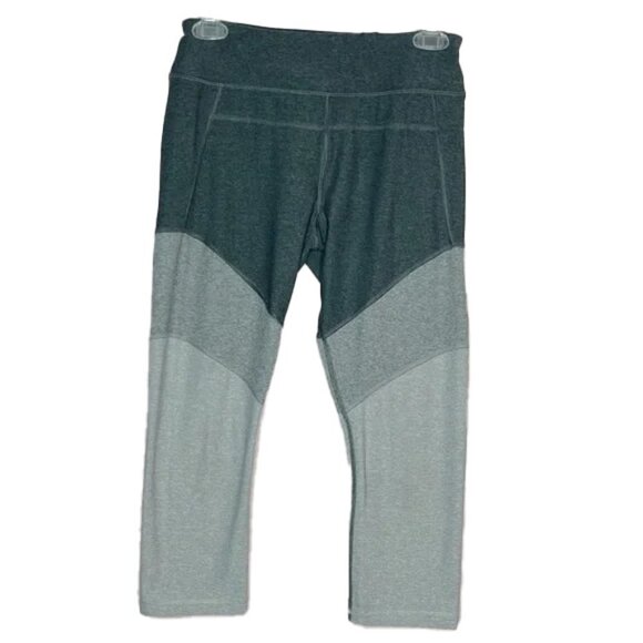 ❤️ CALVIN KLEIN Performance Capri Leggings small - Picture 1 of 8